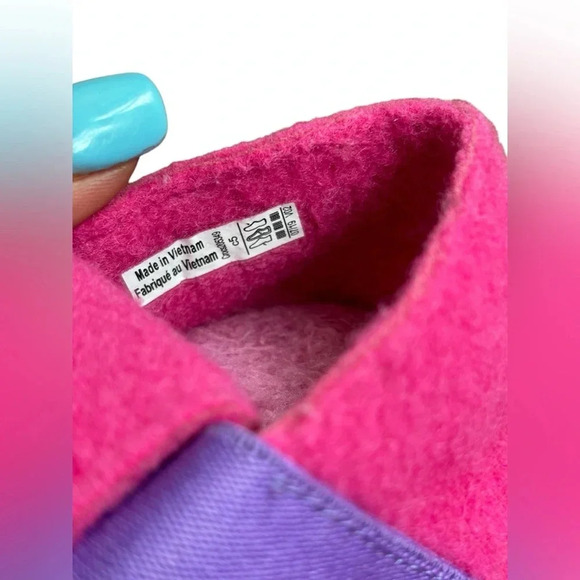 Crocs Kids Classic Slipper Comfortable Slip On Fuzzy Slippers  Candy Pink c5 - Picture 3 of 13